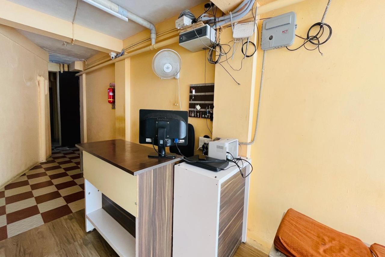 Skyry Hotel Iyyapanthangal Csennai Kültér fotó