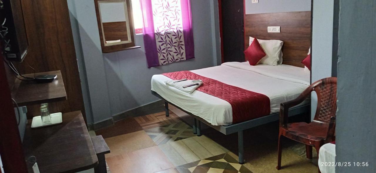 Skyry Hotel Iyyapanthangal Csennai Kültér fotó