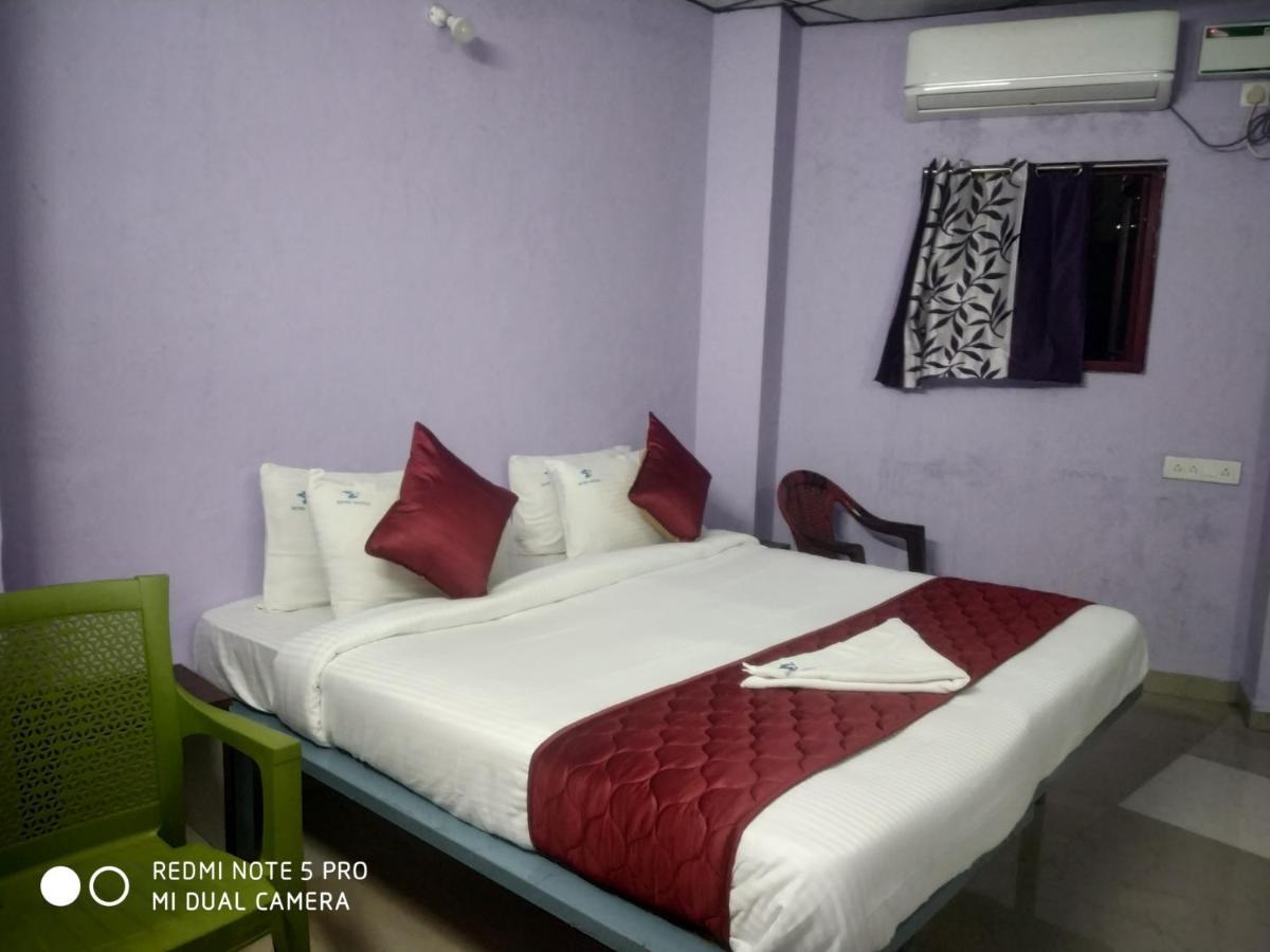 Skyry Hotel Iyyapanthangal Csennai Kültér fotó