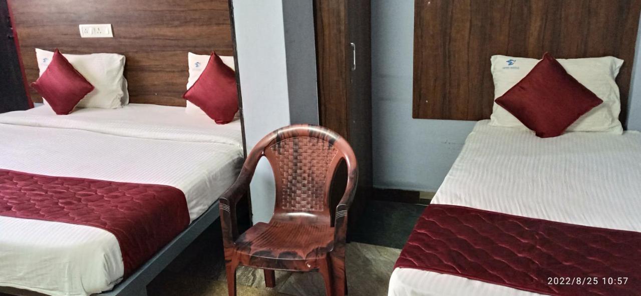 Skyry Hotel Iyyapanthangal Csennai Kültér fotó