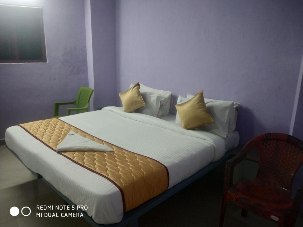 Skyry Hotel Iyyapanthangal Csennai Kültér fotó