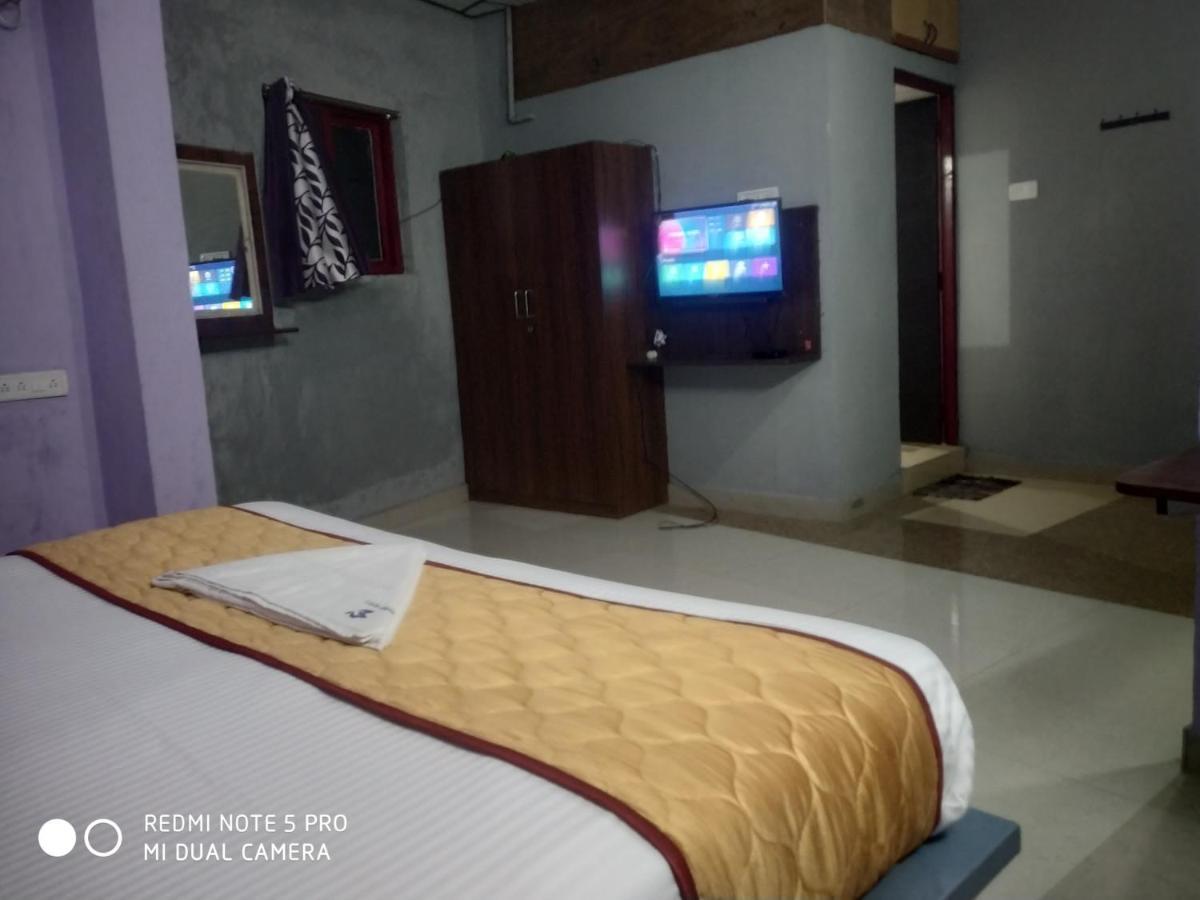 Skyry Hotel Iyyapanthangal Csennai Kültér fotó